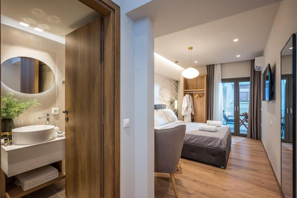 Amalia'S Luxury Apartment 3 Heraklion  Bagian luar foto